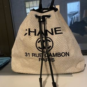 CHANEL -Backpack